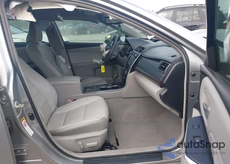 2017 Toyota Camry Xle V6 z USA, uszkodzony, nr VIN 4T1BK1FK2HU582409